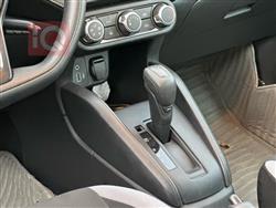 نيسان فيرسا